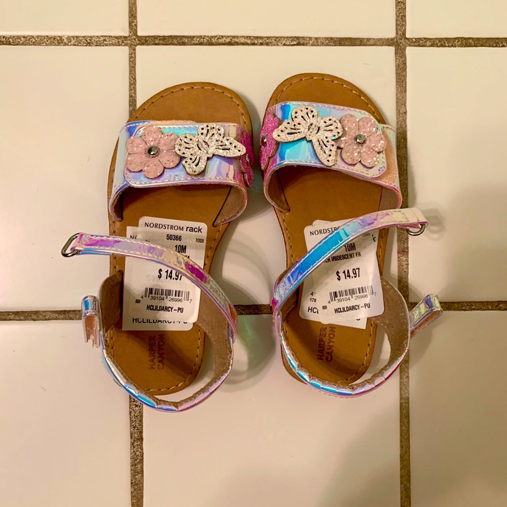 Nordstrom rack toddler size 10 Sandal,